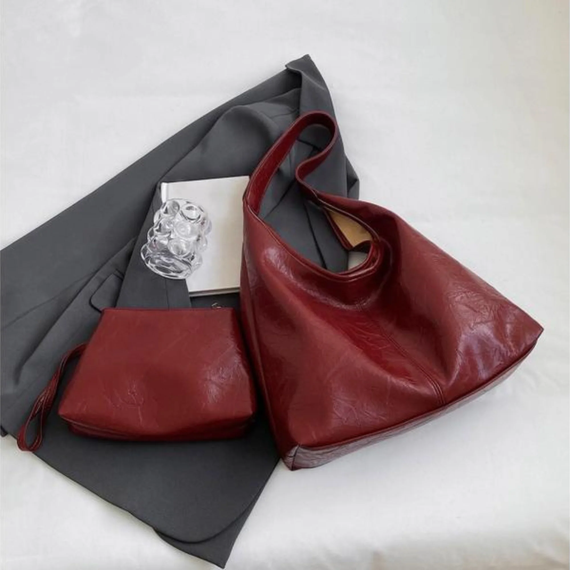 Bola | Borsa A Tracolla Semicircolare In Pelle PU - Image 7