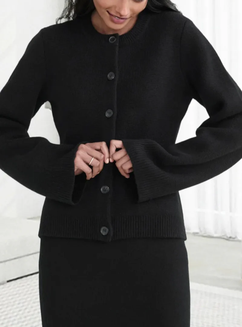 Morbido | Cardigan Con Bottoni Autunnale - Image 8