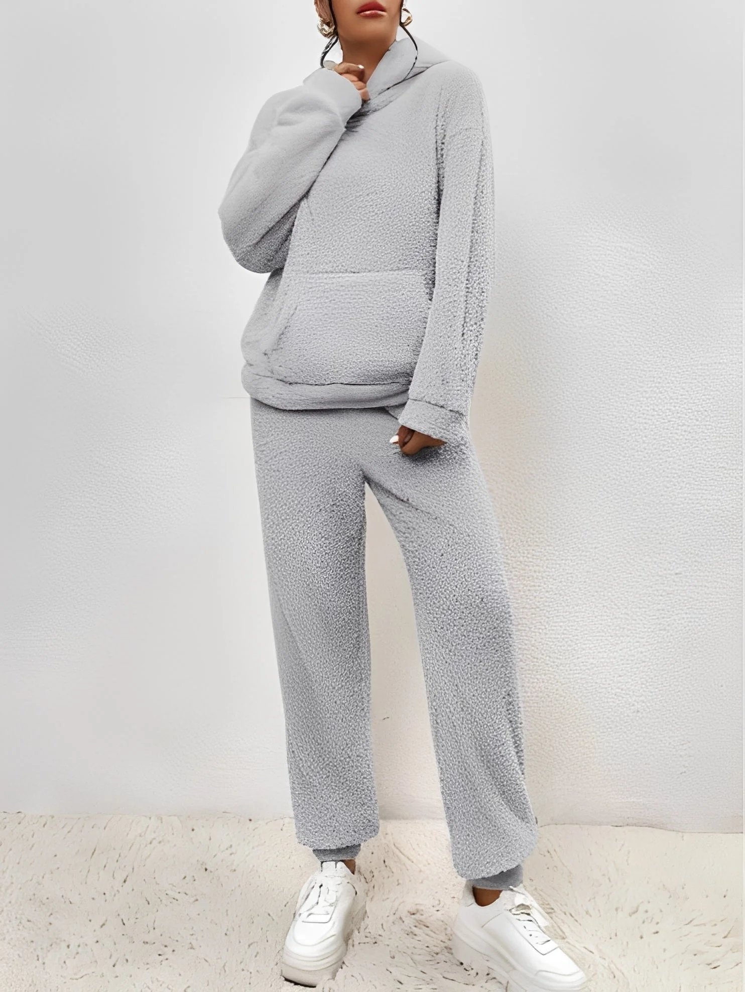 Set in Pile Con Cappuccio Comodo Per Donna | Virella - Image 3