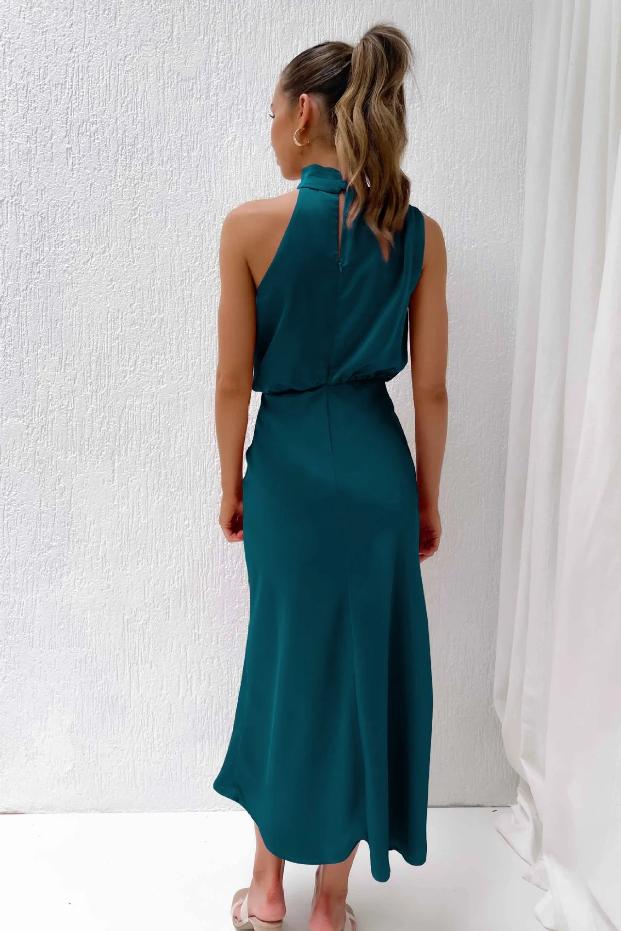 Vestito Lungo in Raso Elegante Per Donna | Veloria - Image 6